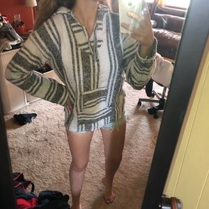 WARM AF!!! Drug rug/Baja hoodie